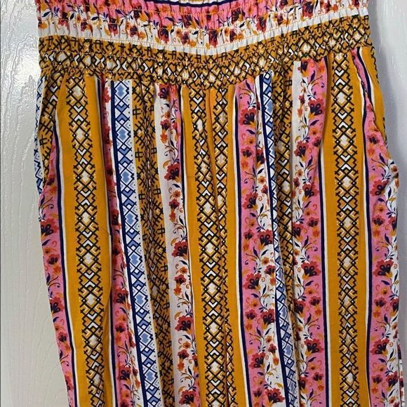 FULL CIRCLE TREND  Junior Medium Strapless Jumper. - Picture 4 of 9